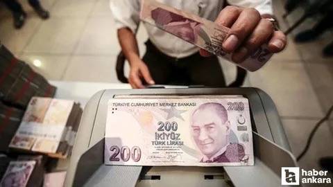 Bankalar yarışta: İşte 2 milyon TL'ye bankaların verdiği faiz oranları ve aylık getirisi 9